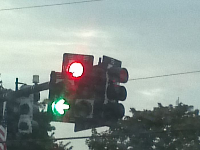I hate this...     Left turn 
Keywords: Traffic_Lights