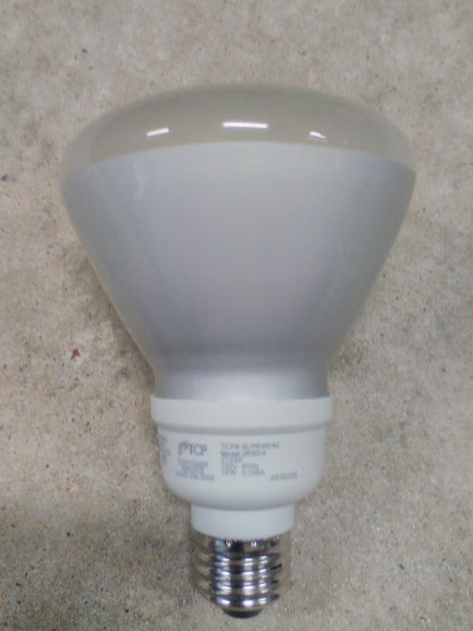 TCP BR30 CFL flood lamp
Came from the stash of lamps in the garage.
Keywords: Lamps