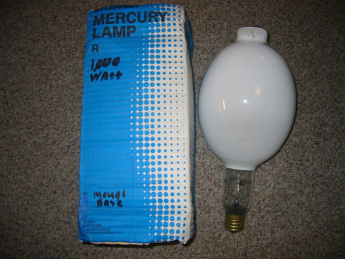 1000 watt sylvania mv lamp
Got this at a second hand store
Keywords: Lamps