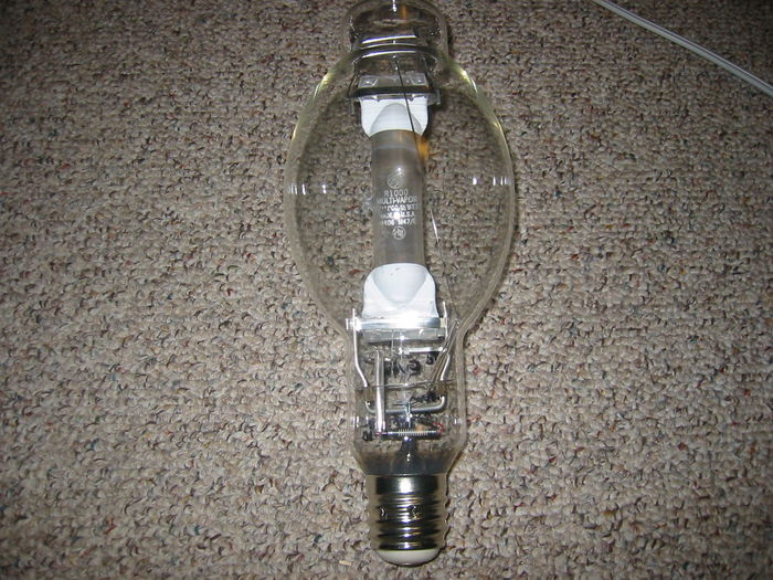GE 1000 watt MH lamp
Friend gave this to me.
Keywords: Lamps