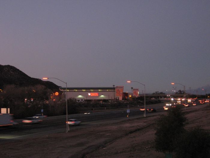 Clinton Keith Road/I-215 North LPS startup
Finally got the time to capture the American Electric SP2 Low Pressure Sodium fixtures on the I-215 Northbound past Clinton Keith Rd as they turn on at dusk. 
Keywords: Lit_Lighting