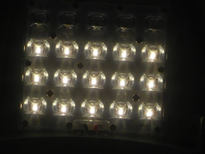 Leotek Green Cobra GCJ0 Dayburner
Closeup on the LEDs - From Brockton, MA
Keywords: American_Streetlights