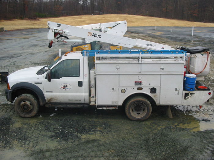 MY Work truck
Here is the truck I work with. This is a nice piece of equipment does just about anything the reach on it is 42 feet.
Keywords: Miscellaneous
