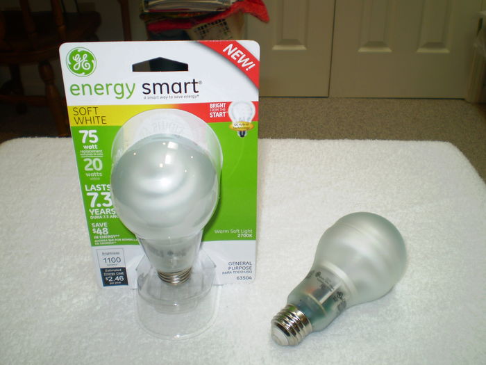 General Electric Energy Smart Hybrid 20 Watts CFL
Here is the package for 20 Watts version of General Electric Energy Smart Soft White with Bright from the start (fitted with Halogen bulb inside).

Fabrication Location: China
Keywords: Lamps