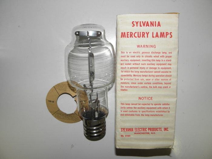 A New Find!
Just got this awesome NOS Sylvania 100w clear BT 25 merc! [img]http://www.galleryoflights.org/mb/gallery/images/smiles/icon_biggrin.gif[/img] 
Keywords: Lamps