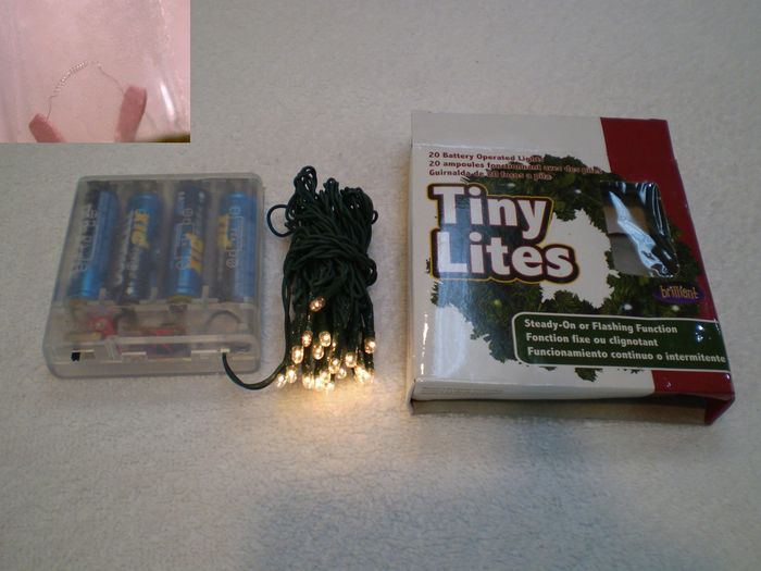 Product Works Tiny Lites
Product Works Tiny Lites that is powered by 4 size "AA" batteries incandescent light bulbs.
Keywords: Lit_Lighting