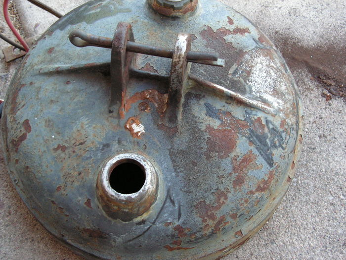 top housing
removed the insulators this thing is sold metal i think steel 
Keywords: Lighting_History