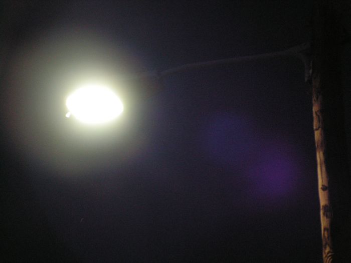 updated pic of the induction light at night
man this thing has a weird glow to it 
Keywords: American_Streetlights