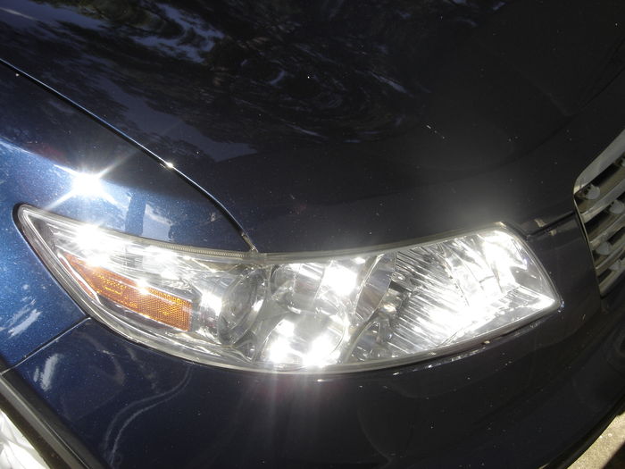 Infiniti FX 35 Headlamp
There's one of the Headlamps on our infiniti...it has an Xenon MH Lamp in there as well as an incandescent one.

They are Original to the Car and are still lighting with the Odometer nearing 70,000 Miles
Keywords: Miscellaneous