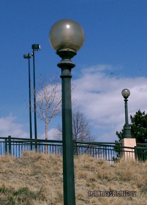 StreetLight #132
Globe / Post-top streetlight
There were 2 versions in this area .. clear-globe as shown here , and opaque/white-glove

Location:
Confluence Park, Denver CO
Keywords: American_Streetlights