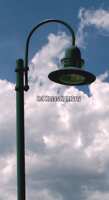 StreetLight #149
Path/walkway lighting in a park

Location:
Belmar Park, Lakewood CO
Keywords: American_Streetlights