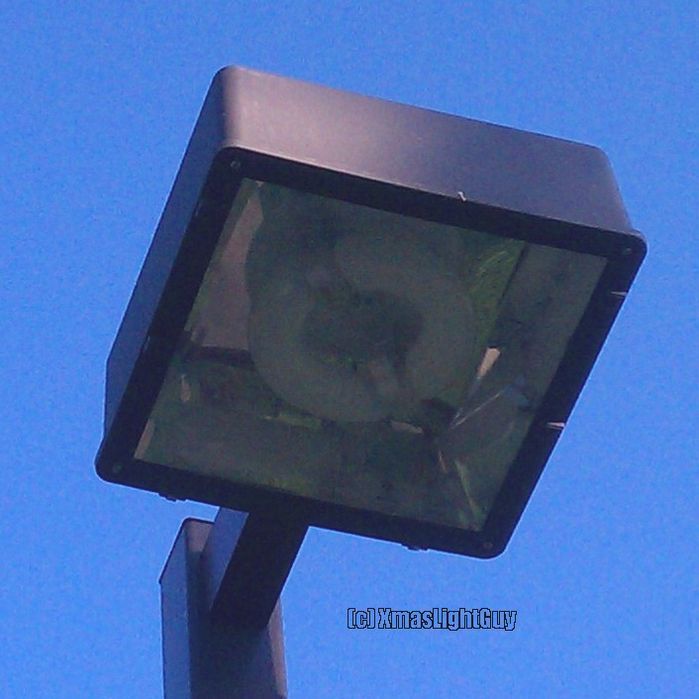 StreetLight #177 - Induction ??
Noticed the fixture on this pole had been replaced ... when I looked up I was a bit shocked to see a circular lamp.
I'm assuming this is an induction light?

I'll have to sometime try to see what this looks like when on.


Location:
Clement Park, Jefferson County, CO
Keywords: American_Streetlights