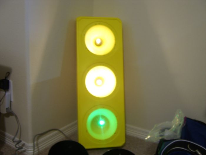 My Traffic Light (with no lenes)
Just to show you the bulbs inside of my traffic light.
Keywords: Traffic_Lights