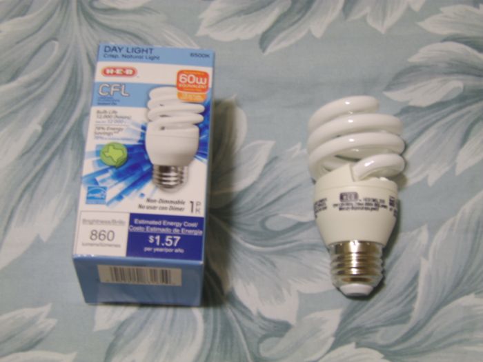 H-E-B Brand 13W CFL
I got this brand new in box at a H-E-B store, its grocery store, but also has other stuff in it. This I brought was for my desk lamp, and it puts out a natural daylight color which I like.
Keywords: Lamps