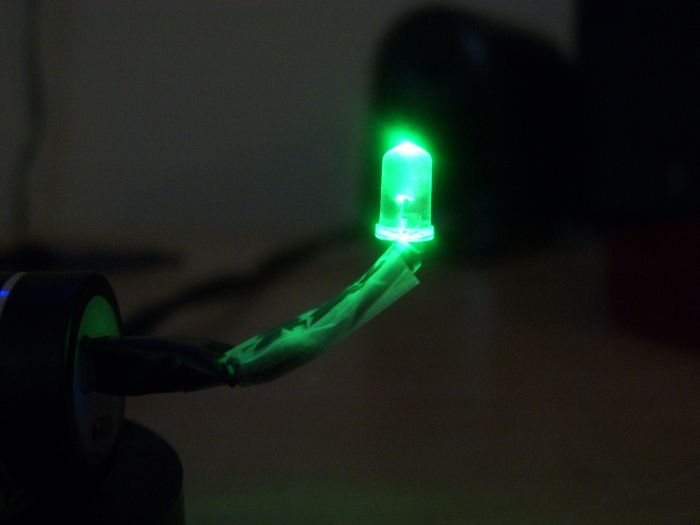 I made another one!!
Yep, another homemade USB LED night light, with this one being a green LED. Which looks nice.
Keywords: Lit_Lighting
