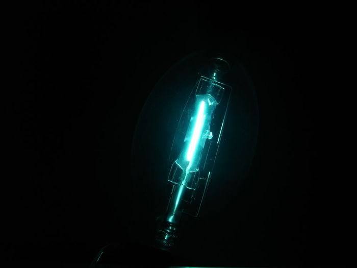 The Most Beautiful Lamp Color!
Regent 175 Watt MV Lamp's Arc at Full Brillence!
Keywords: Lit_Lighting