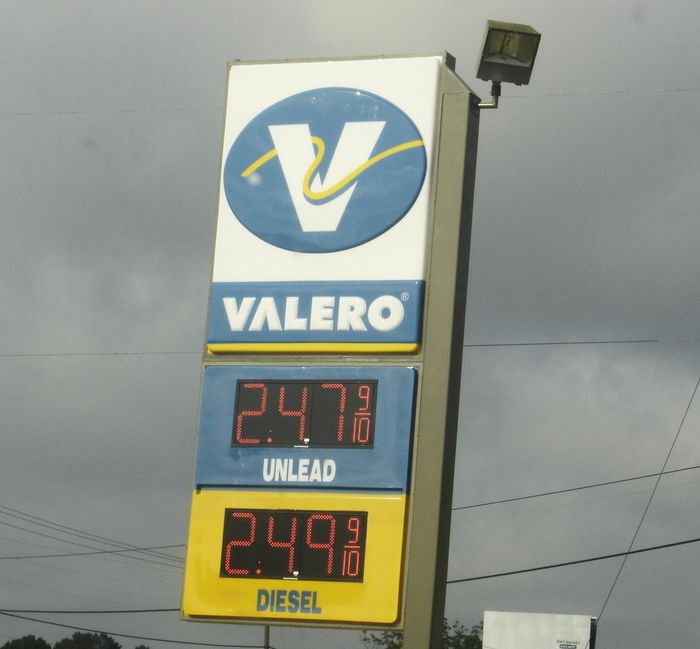 Valero Sign
Obviously LED's in the Price Coloums.
Keywords: Misc_Fixtures