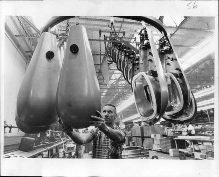 OV-15's ???
Looks to the WESTNGHOUSE OV-15 assembly line . from 1970.
Keywords: Miscellaneous