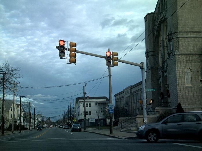Central Avenue/ Newport Avenue
The 12-12-12-12 signal was recently added since before there was just a 12-12-12 signal. The four section signal is a R-Y-G-y/g arrow like all the other signals in RI. I read an article on RIDOT's website that they're going to start installing the "Yellow Trap" style signals here. There is one test site that i haven't seen in person, it's on Tiogue Ave at the entrance to Stop & Shop. I'll have to check it out sometime. There have been NO news stories about it at all so I don't know how RIDOT expects people to know what the hell to do. LOL
Keywords: Traffic_Lights
