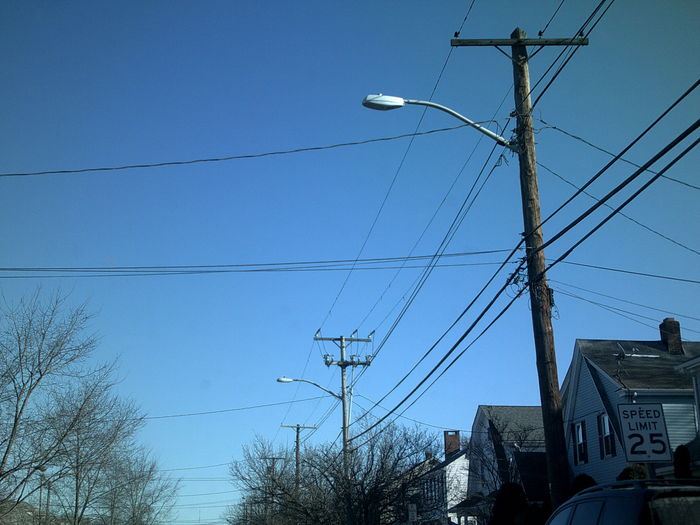 OVS FCO and M-250R2 FCO
Both 250W HPS on Armestice Blvd in Pawtucket.
Keywords: American_Streetlights