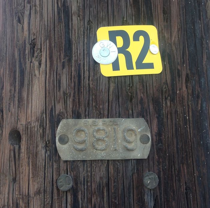 OLD pole tag from 30s showing the precedessor to California Electric Power Co!
This is the tag on the same pole that has the weird angled Calectric arm. Note the tag says S. S. P. Co on the top above the number? That means Southern Sierras Power Company, the name was changed to California Electric Power Co sometime around 1943 or so. Amazing how long things hang around but I know of a few power poles dating to the 1890s-1900s. Theres at least one power pole dating to 1907 in Santa Cruz CA likely when SC had Santa Cruz Electric Light Co, before being taken over by PG&E.
Keywords: Miscellaneous