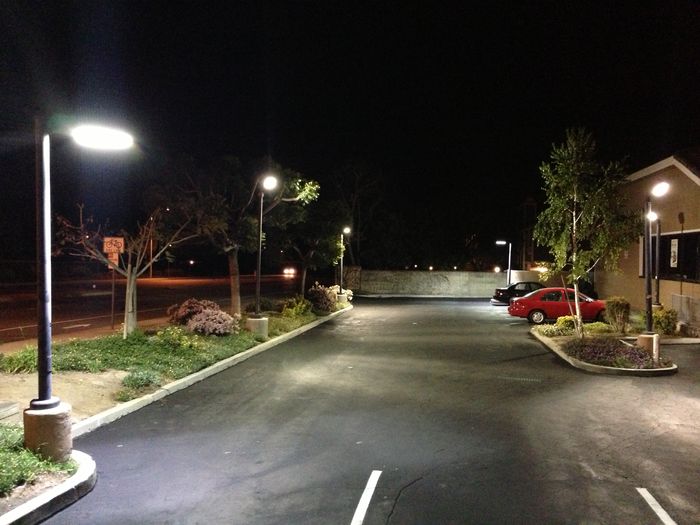 7-11 parking lot they changed some leds back to metal halide!
the bluish ones are led, the rest are metal halide. they replaced the led lights that either failed or got damaged. talk about going backwards lol!
Keywords: Lit_Lighting