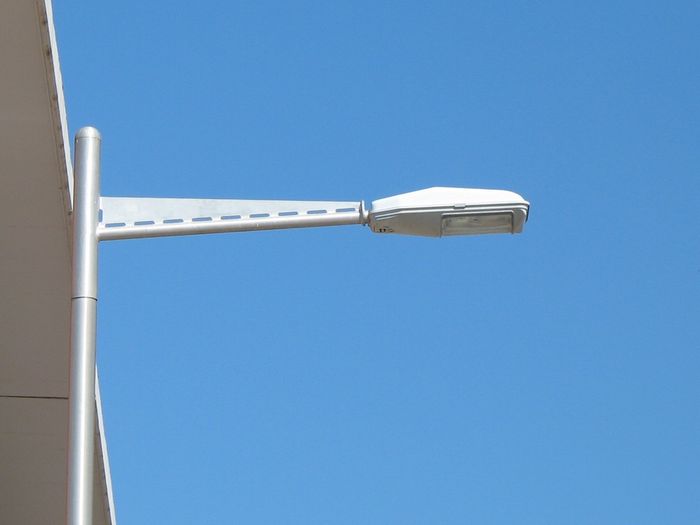 SCHREDER Onyx 2
Very common all over Europe and Middle east countries.
Keywords: European_Streetlights