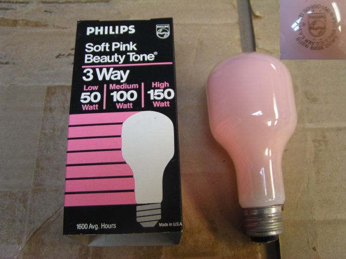 Philips Beauty-Tone 50-100-150w 3 way
Made like the old Westys rather than the later softone Pastels line. NOS, made in 1989.
Keywords: Lamps