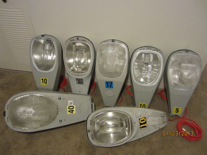 All My Cobraheads Together
Here is a picture of all my cobraheads together.
Keywords: American_Streetlights