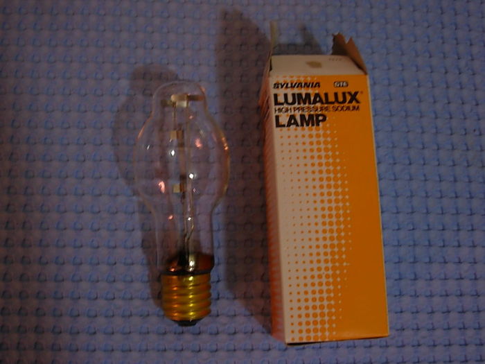 Sylvania 50 w lumalux
Keywords: Lamps