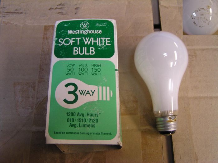 Westinghouse 50-100-150w 3 way - last generation
The package style was the final Westinghouse style during '82-'85. This bulb was made in '84 after the Philips takeover, the bulb isn't even a real Westinghouse. It was made at the Norelco lamp plant in Lynn, MA which Westinghouse never owned.
Keywords: Lamps