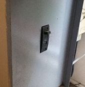 Filename=electric_meter_breaker.JPG
Filesize=85KiB
Dimensions=703x719
Date added=Oct 27, 2011 electric_meter_breaker.JPG