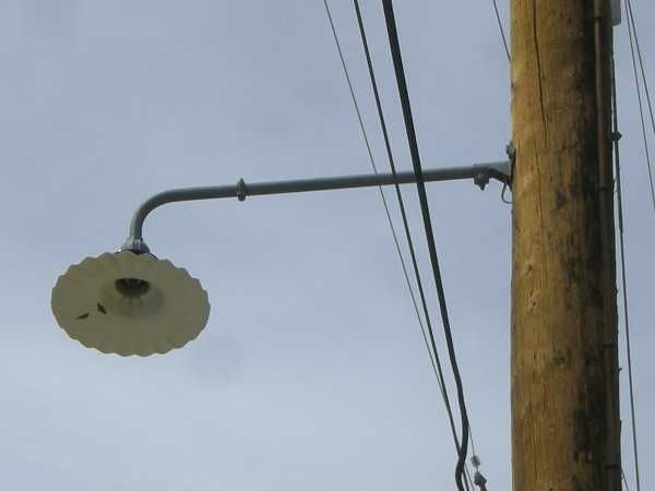 Gallery of Lights - Street Lights in the Wild/Radial wave still in